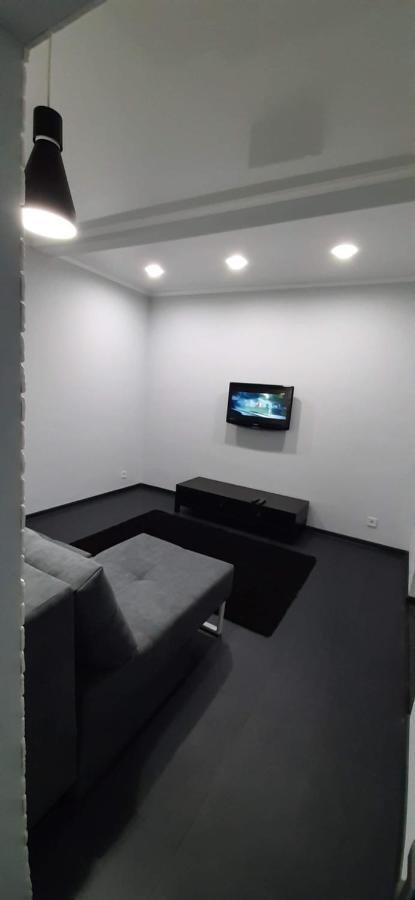 Modern Apartment In The Center Of Town Kischinau Exterior foto